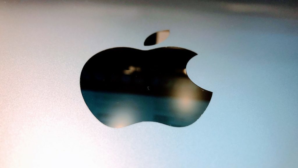 appleロゴアップ