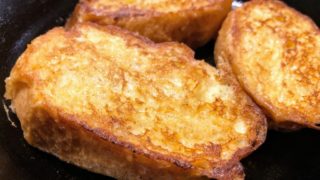 フレンチトーストのアップ