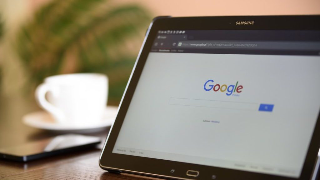 ブラウザを開くタブレット