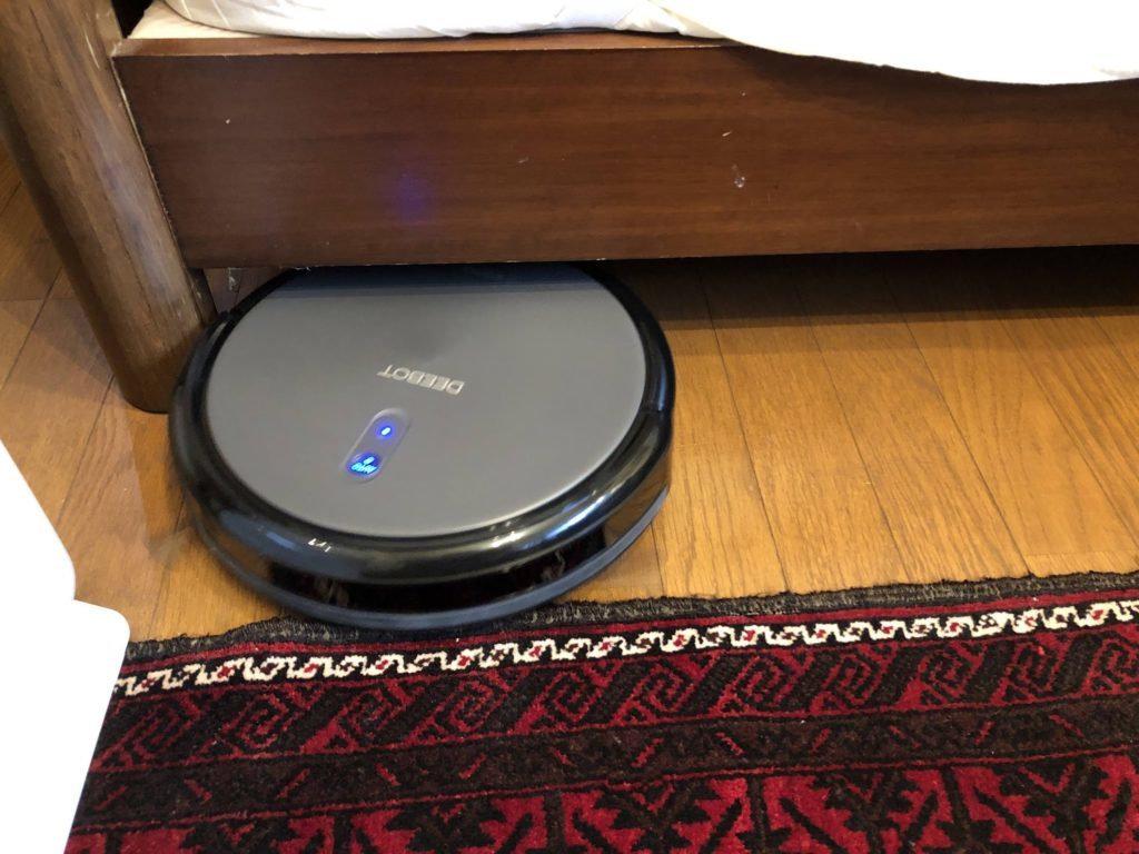 ベッドの下に入るN79
